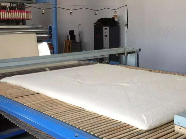  棉胎生產線